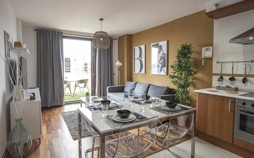 Holyhome Arrecife City - Image 1