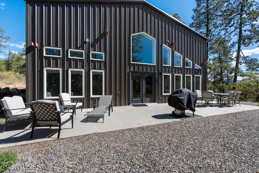 Air-Conditioning, Privacy, Family Retreat! - Image 1