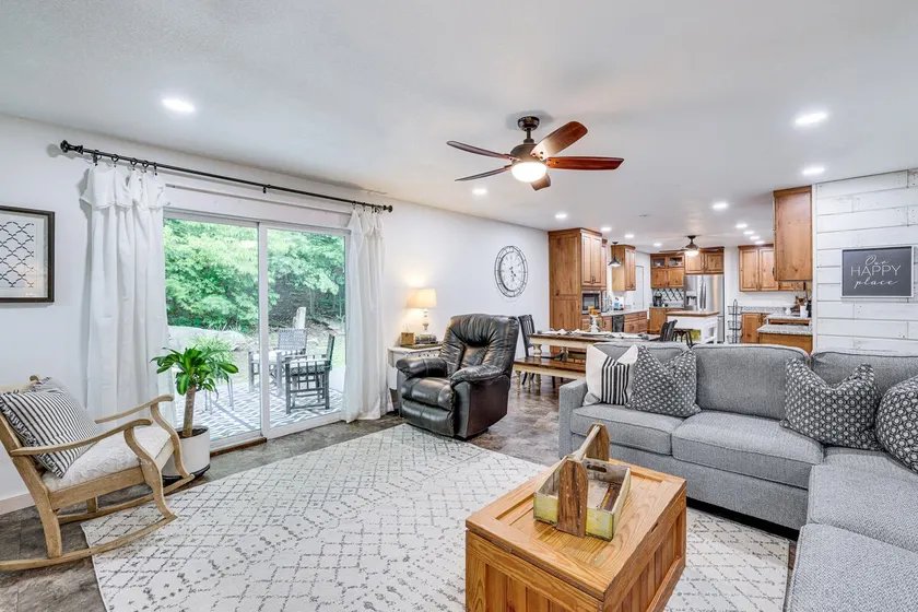 VIEWS! Lake Home w/ 2 Decks, Boat Parking & Peace - Image 1