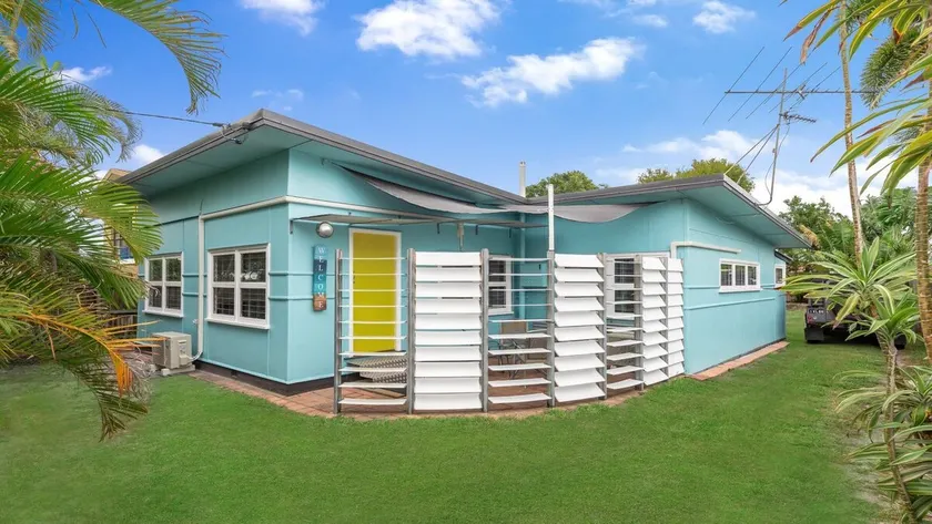 92 Landsborough Parade Golden Beach - Image 1
