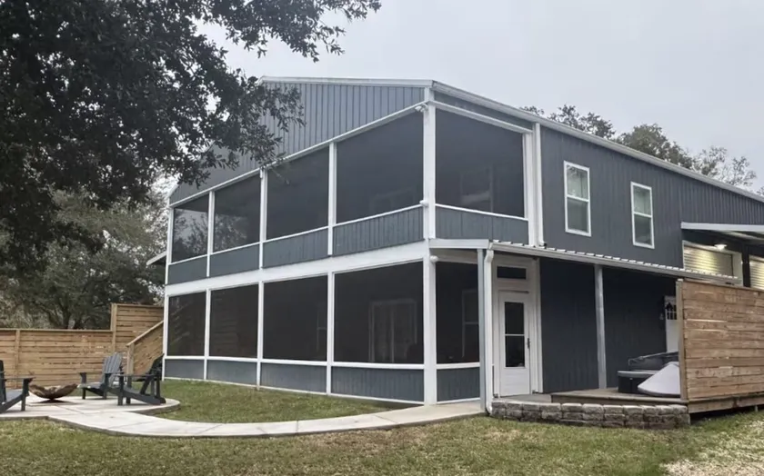 Bayou Bungalow with Pool Access - Image 1