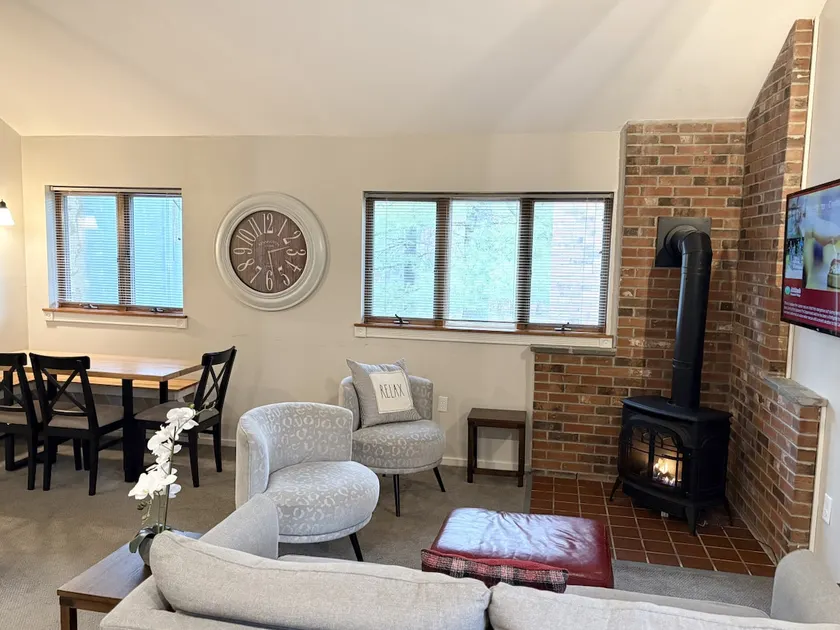 Attitash Townhouse: AC, Pool, Storyland, SacoRiver - Image 1