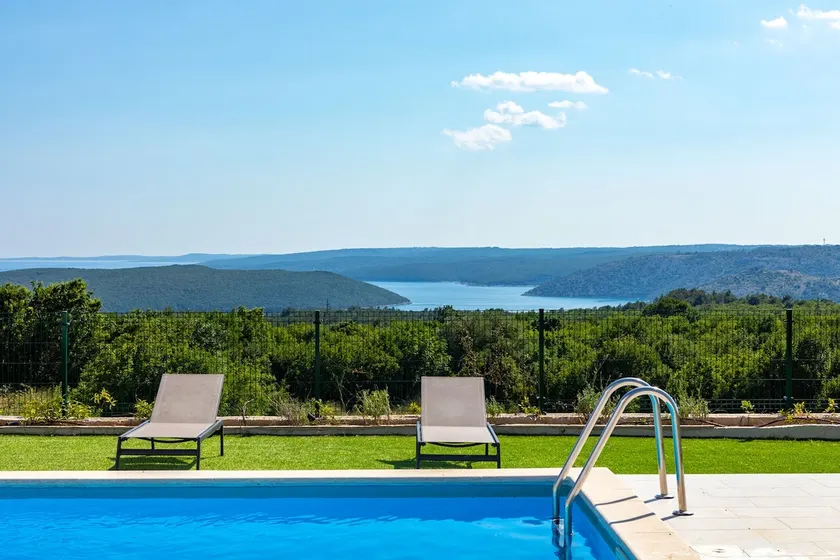 Villen Diminici / 5-Schlafzimmer-Villa mit Pool und Panoramablick auf das Meer 3F - Image 1