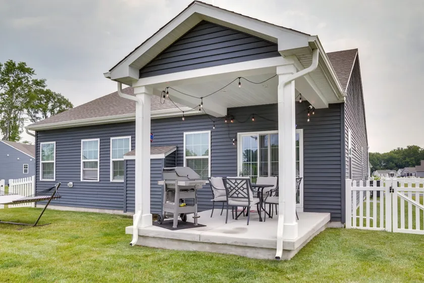 Covered Patio, Grill & Hammock: Frankford Home! - Image 1