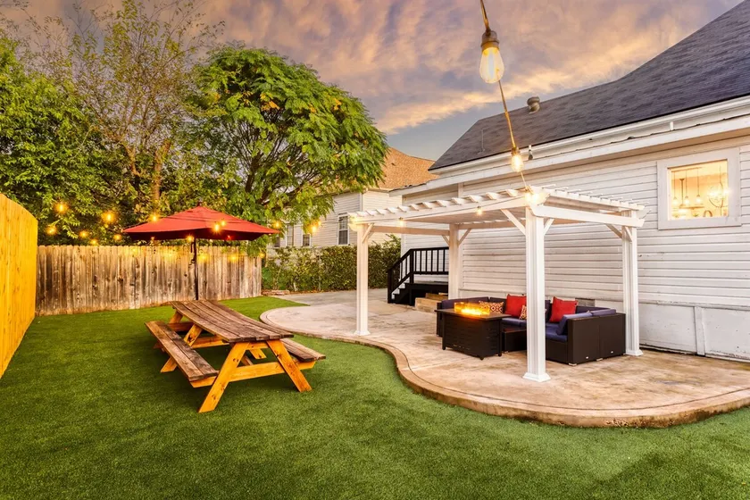 Perfect Backyard ~1 Mile to Riverwalk & DT~ Arcade - Image 1