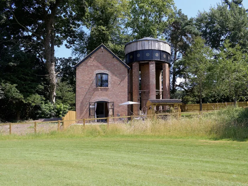The Pump House - Image 1