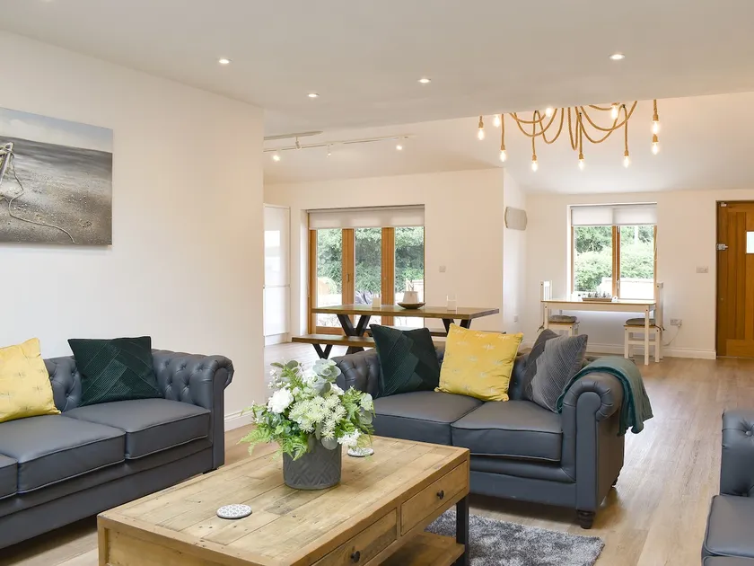 Redstones Cottage - Image 1