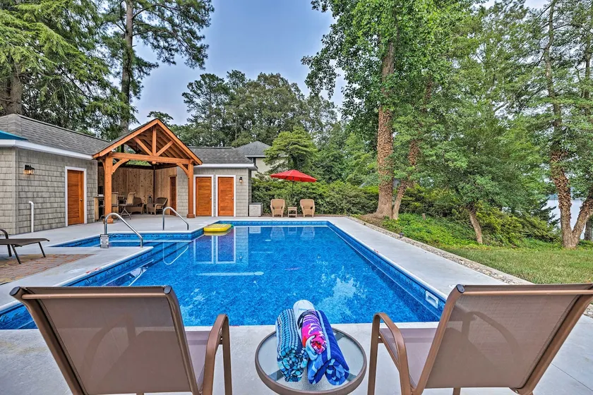 Riverfront Paradise w/ Hot Tub & Pool in Kinsale! - Image 1