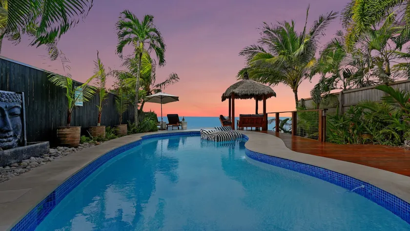 Mylara Beachfront Holiday Home - Image 1