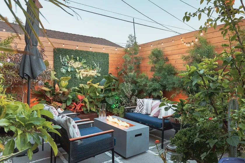Shelltown Sanctuary - Secluded Bungalow with Hot T - Image 1