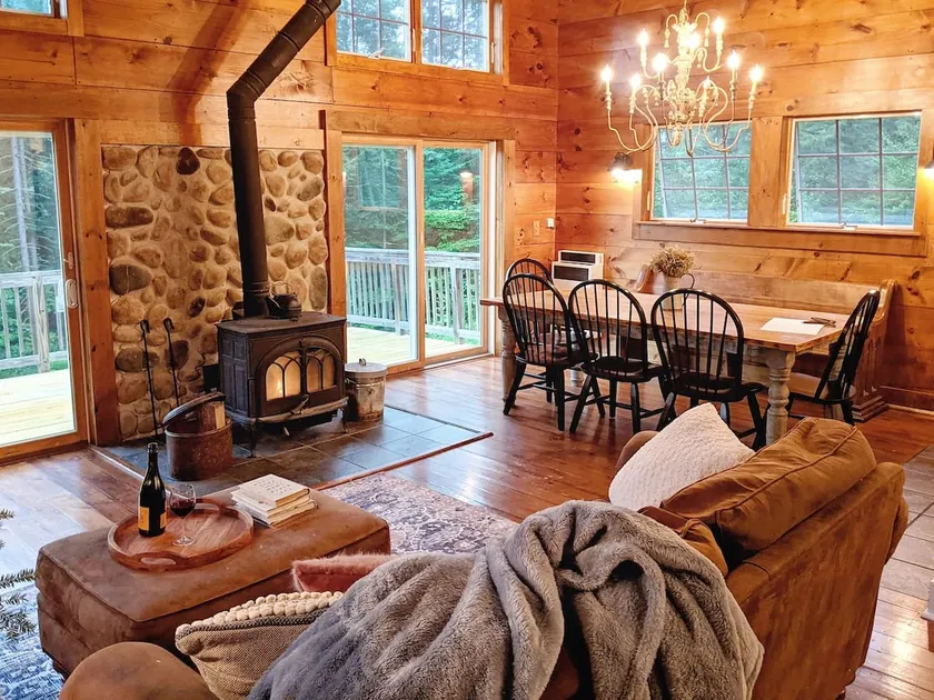 Hot Tub & Game Room - Ski Mt. Snow/Stratton - Image 1