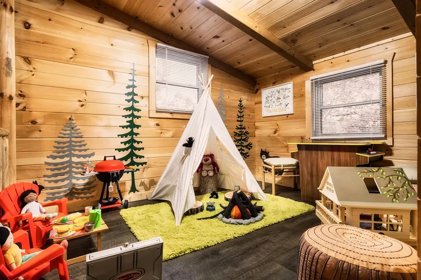 COZY cabin | Hot Tub | Game Room | GREAT VIEWS | 3BR - Image 1