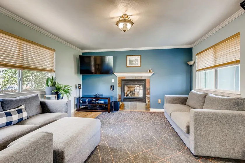 Loretto Idyll | Theater & Yard | Peaceful 3 Bdrm - Image 1