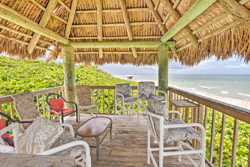 Jensen Beach Home: Walk to Beach Access! - Image 1