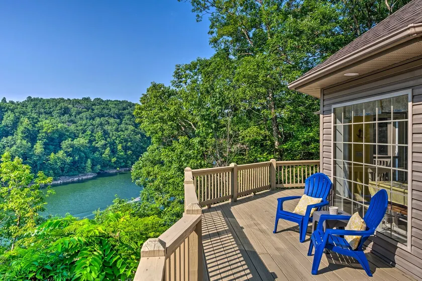 Luxe Lake Cumberland Retreat w/ Decks on 1 Acre! - Image 1