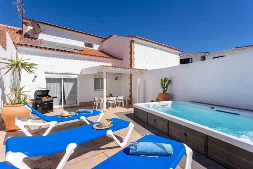 Casa Naranja - Heated pool - Image 1