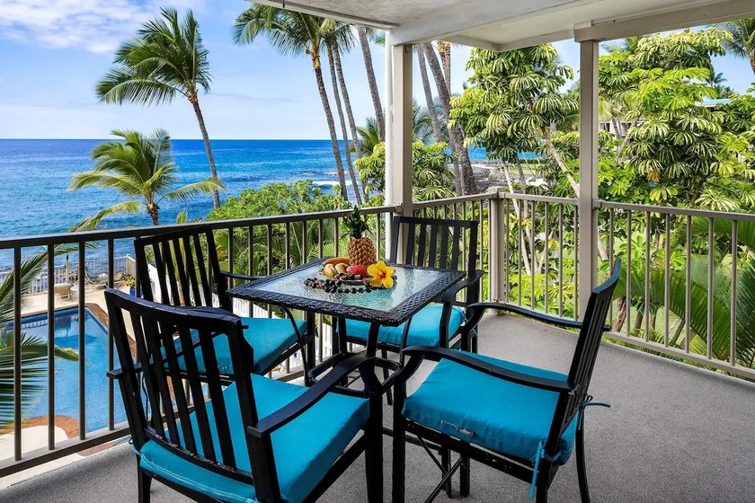 On-the-Ocean, Stunning Corner Unit, Spacious, AC! - Image 1