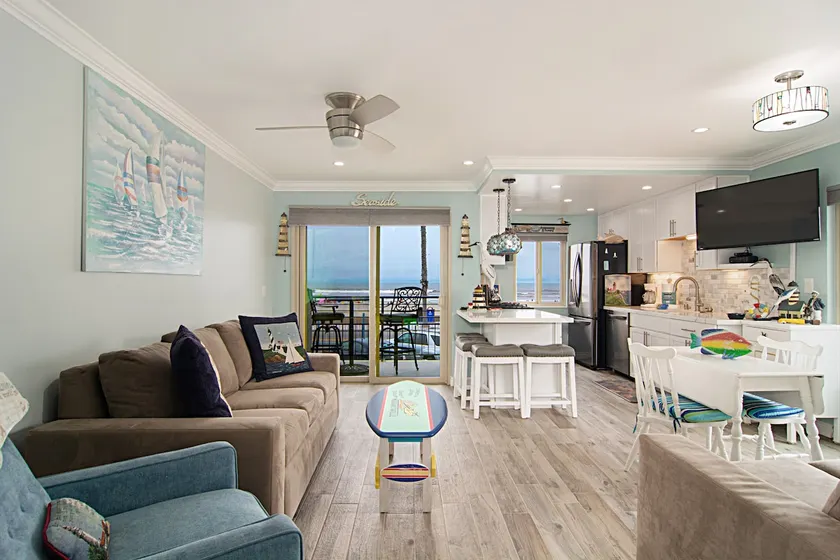 Beachfront Condo Paradise, Pool & Hot Tub 201A - Image 1