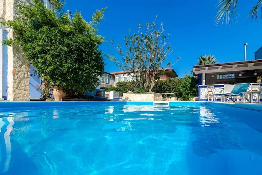 Mediterranean Charm villa con piscina al mare - Image 1