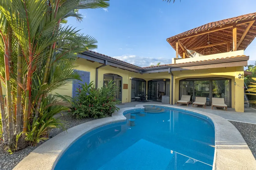 Casa Famosa - Large Family Home with Private Pool - Image 1