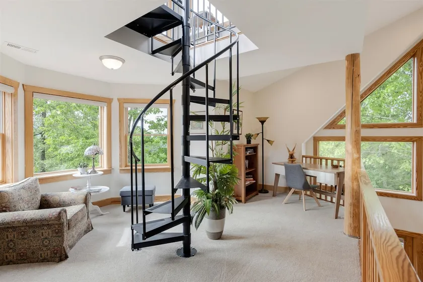 Happy Trails: Jacuzzi, Lookout Tower, Views! - Image 1