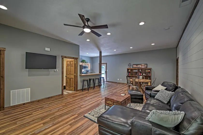 ‘Camp Monroe’ in Bloomington w/ Deck & Views! - Image 1