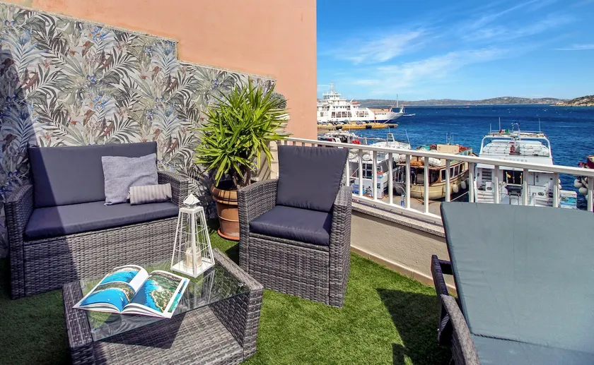 Aquaemaris Apartment - Image 1