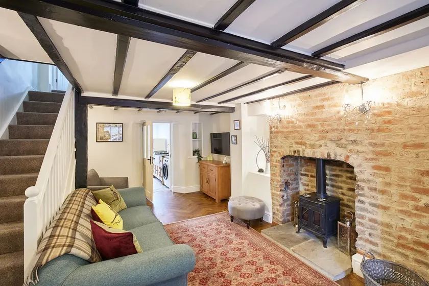 Host & Stay - Willow Cottage - Image 1