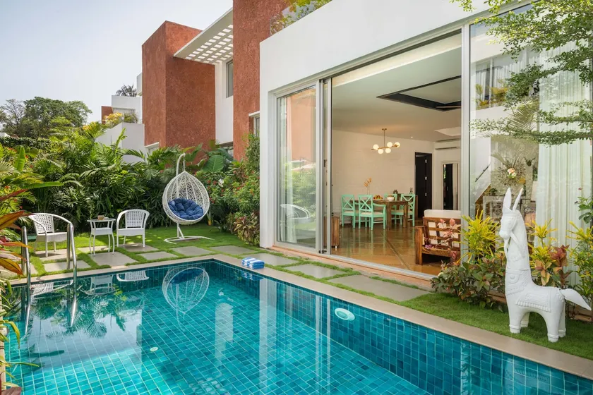 LaZamora|Sleek villa|AC|Housekeeping|Pvt Pool - Image 1