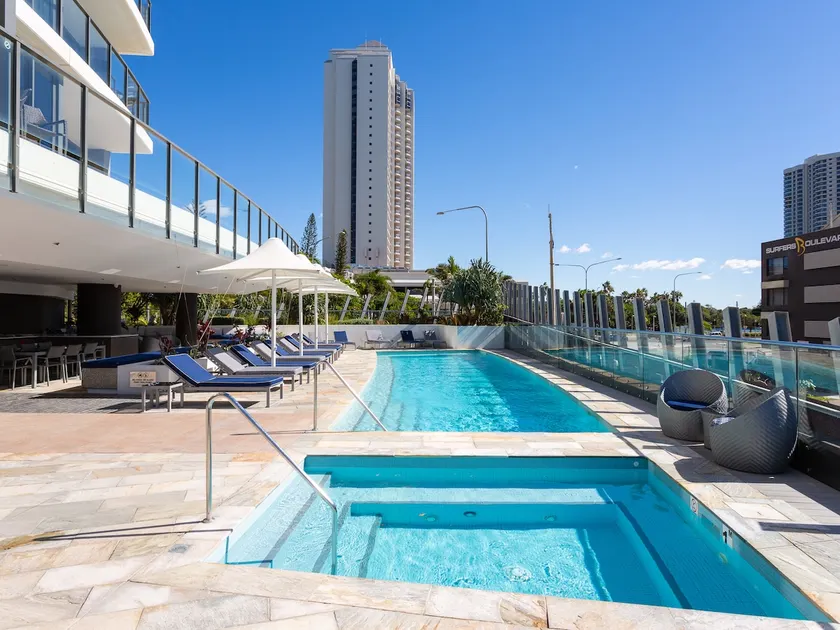 Comfortable Partial Ocean View 1-bedroom Apartment - Image 1