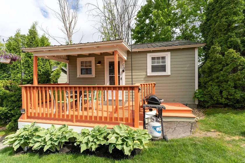 Cottage 15 - Image 1