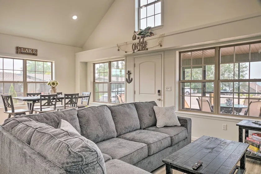 Updated Cabin w/ Direct Lake Access & Pool! - Image 1