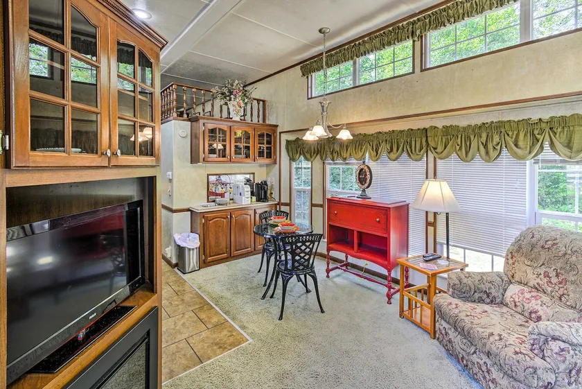 Cozy Gig Harbor Cottage ~ 2 Mi to Case Inlet! - Image 1
