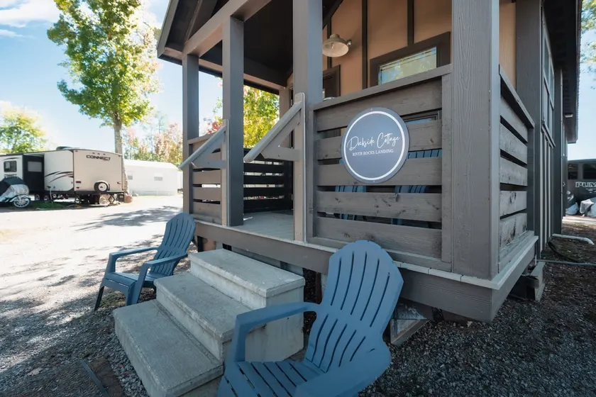Dockside at River Rocks Landing - Image 1