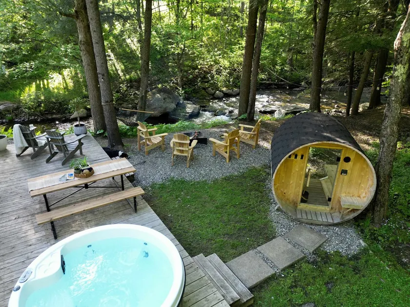 Le 88 Howard - Spa Sauna River & Cute Bridge - Image 1