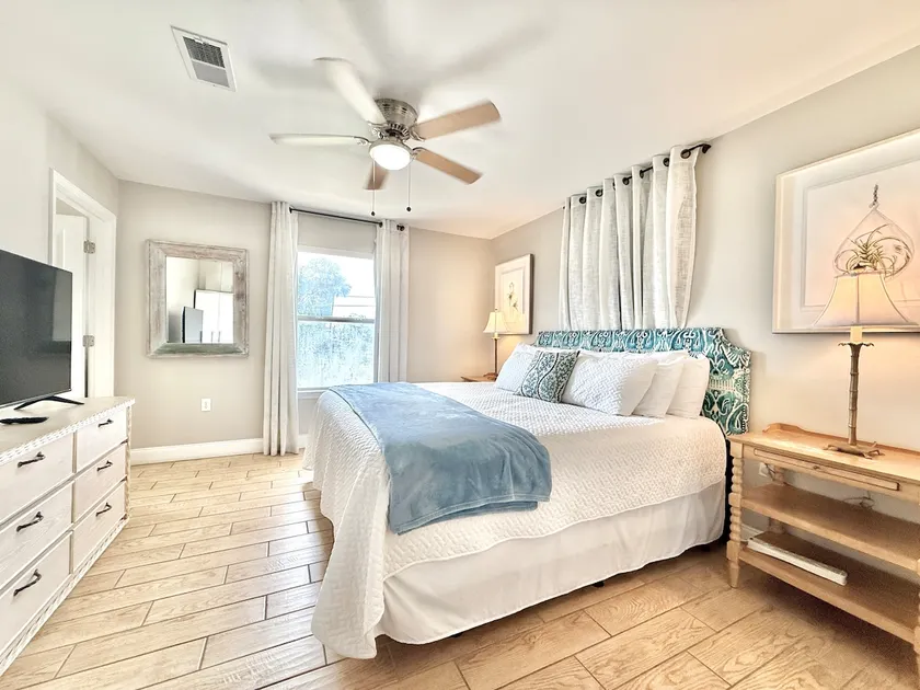 100 ft to sand, Corner unit, Hot Tub, Garden view - Image 1