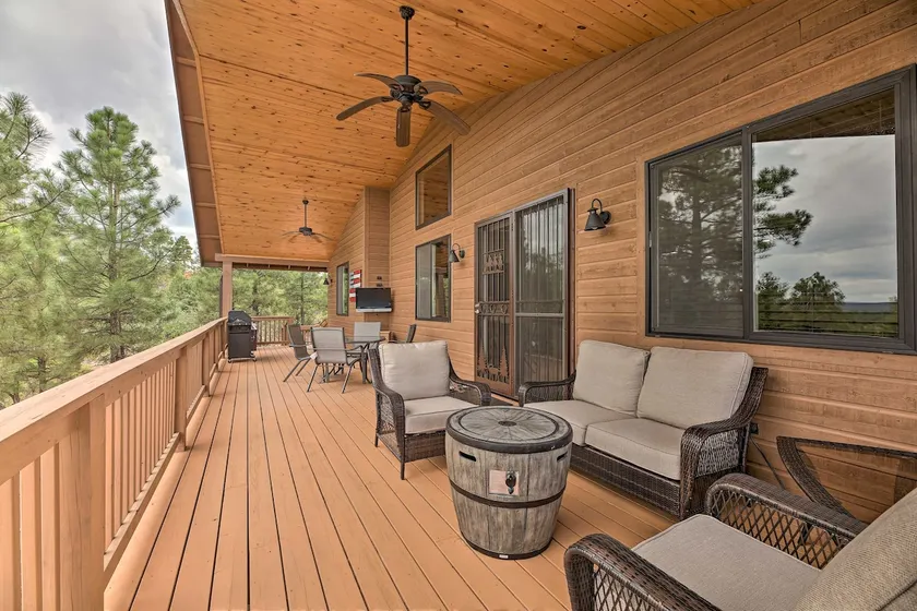 Deck & Views: Dog-Friendly Cabin in Show Low! - Image 1