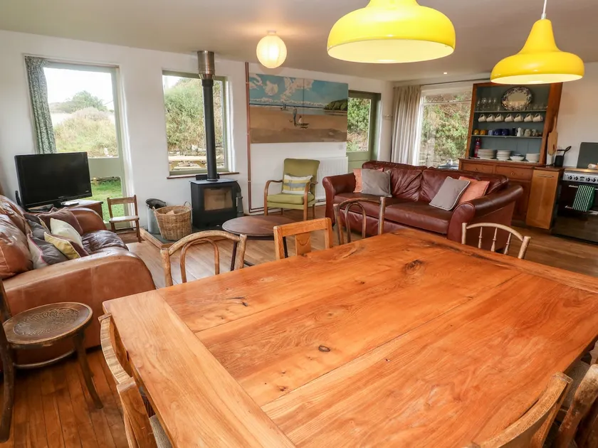 Porth Farm Annexe - Image 1