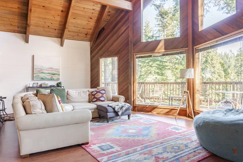 Stunning A-Frame | Private Park | Mountain & Lake - Image 1