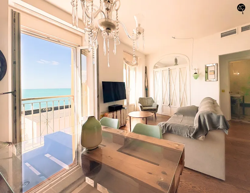 Balcony overlooking the sea with elevator, managed by Grupo Ac - Image 1