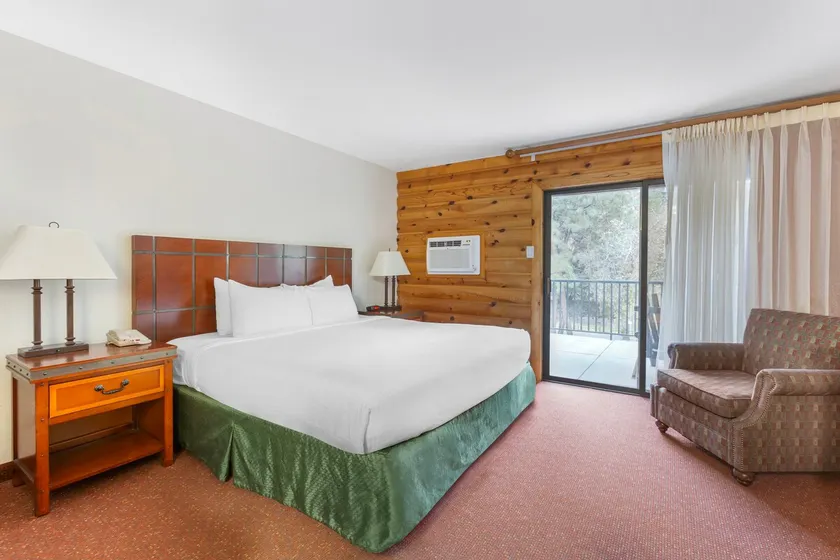 Great Amenities in Forest Setting! Pool, Game Room - Image 1