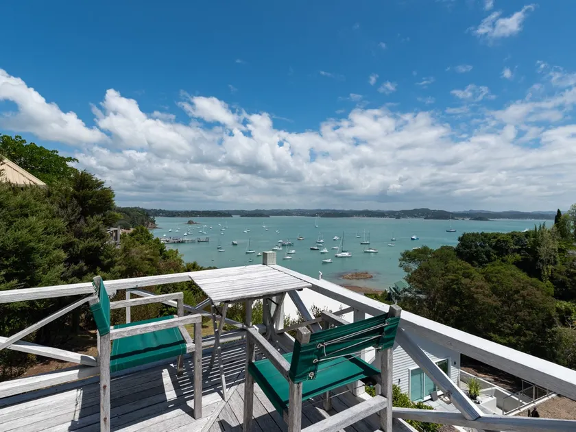 Te Maiki Escape - Russell Holiday Home - Image 1