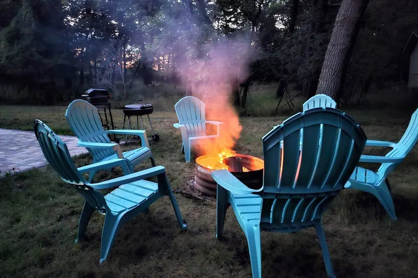 ☀️Easy Family Basecamp | Walk to Tawas Point + Firepit - Image 1