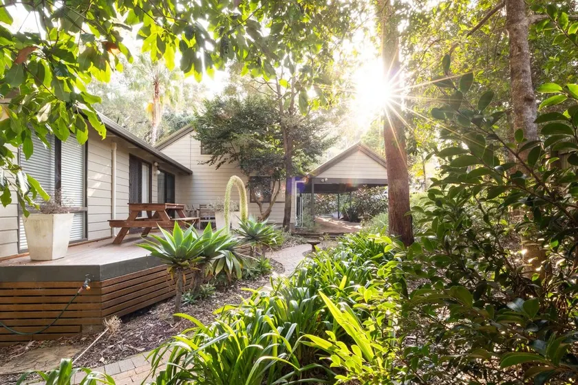 Valley Hideaway - Whole House - Image 1