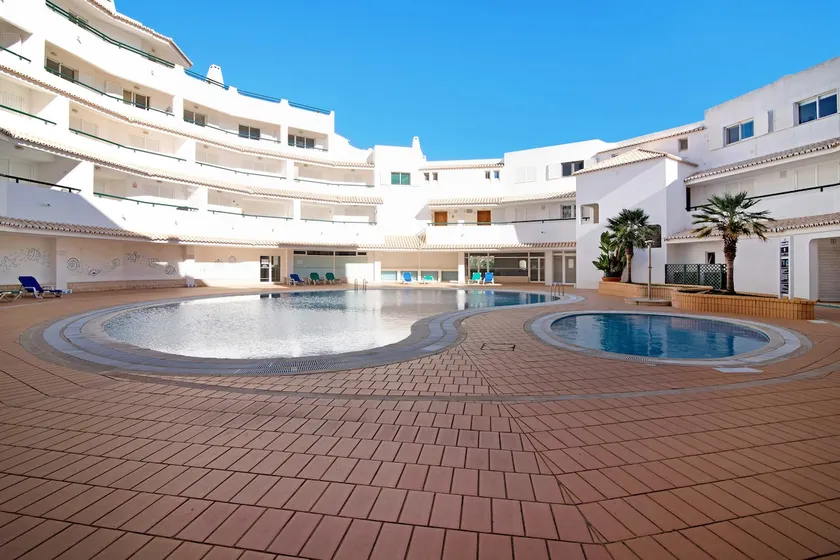 Apartamento Nautilus con vista sul mare, piscina, Wi-Fi, A/C e giardino - Image 1