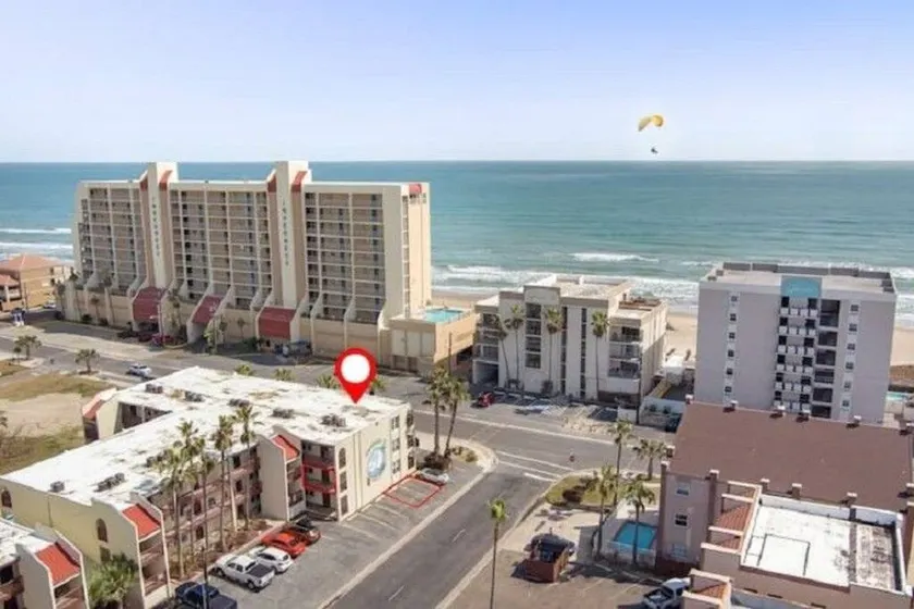 1st Floor 2 Bd 2 Ba Condo w/Beach View& Pool! - Image 1