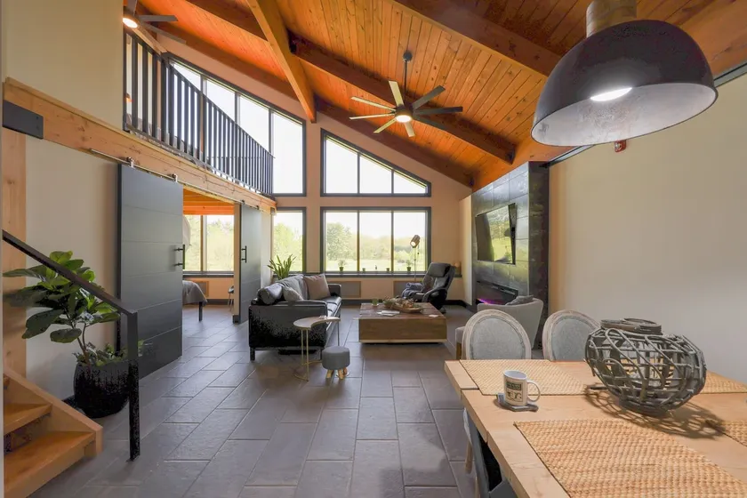 Cedar Loft by The Inn & Spa at Cedar Falls - Image 1