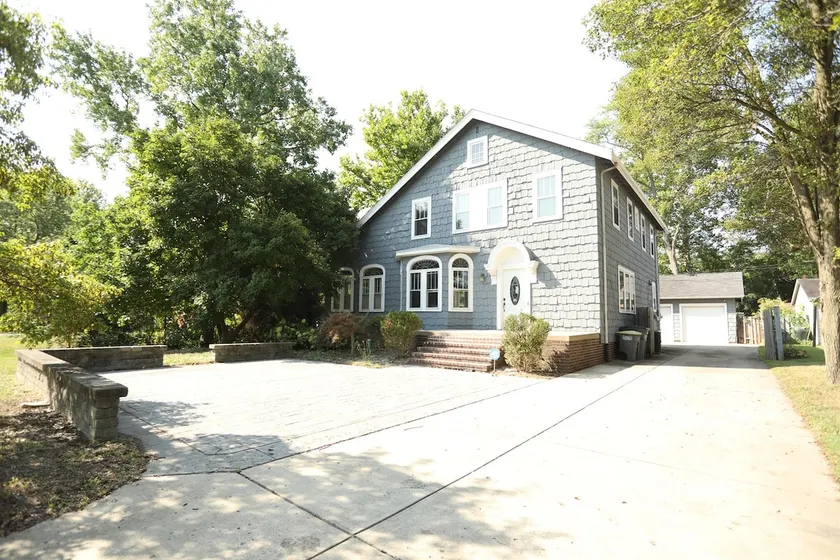 Blue House, Blocks from Ross-Aide, Mackey, Samara House, Birck Golf Complex - Image 1