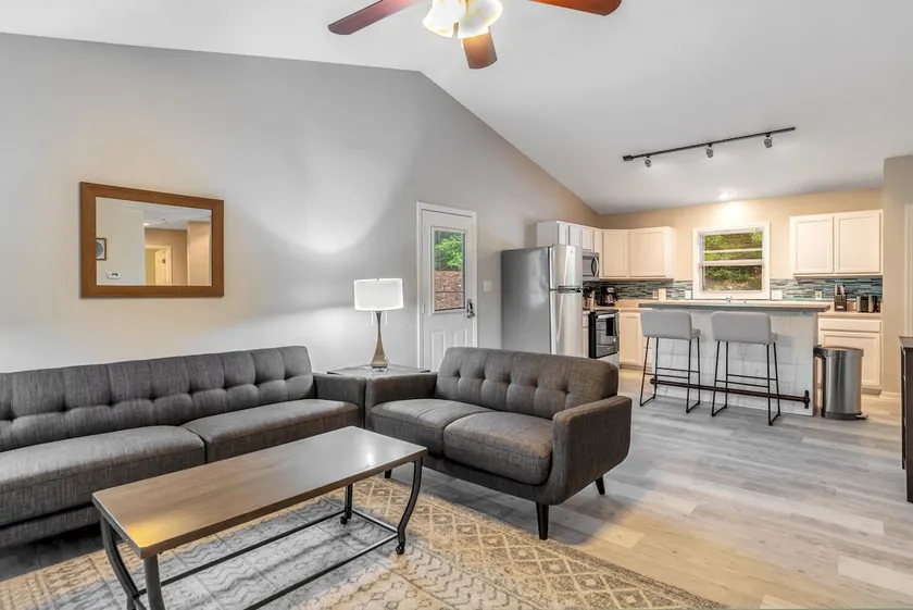 Pets Welcome at this Hot Tub Three Bedroom - Image 1