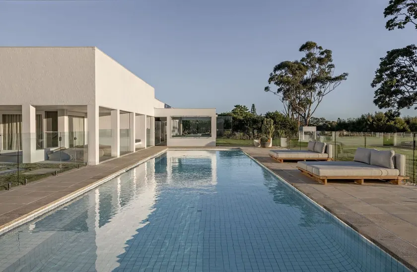 Amileka - luxury 25 acre estate with pool - Image 1